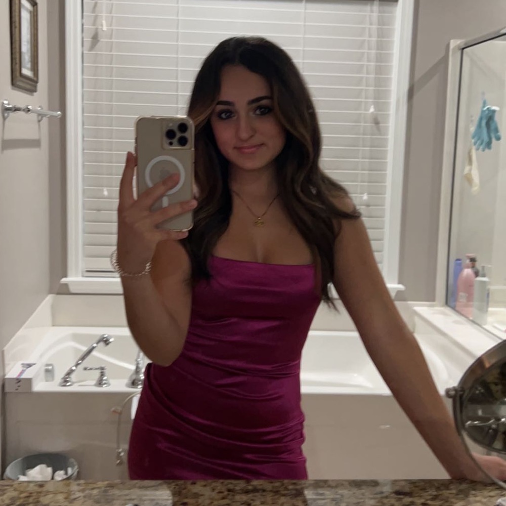 Meet your Posher, Carla